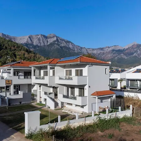 Elisavet Nuevo & Σκάλα Ποταμιάς